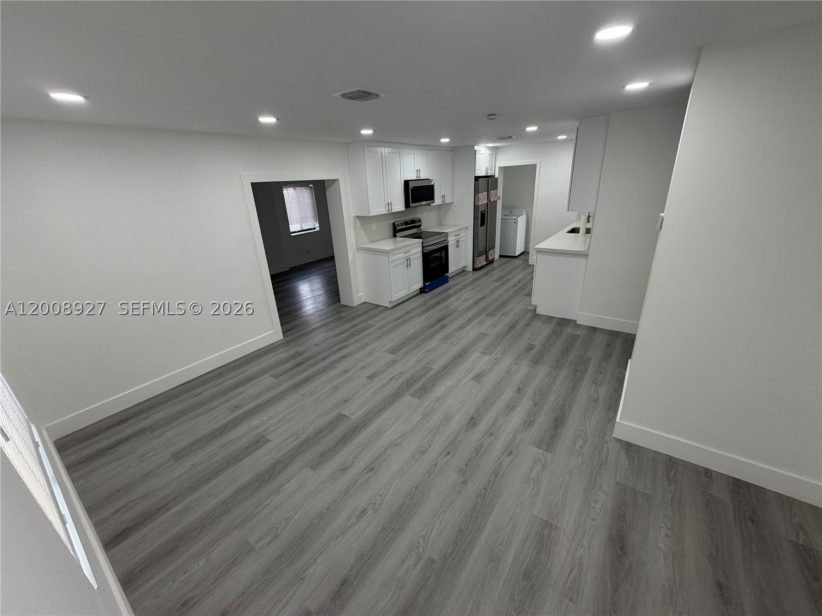 13885 NW 5th Ave, North Miami FL 33168