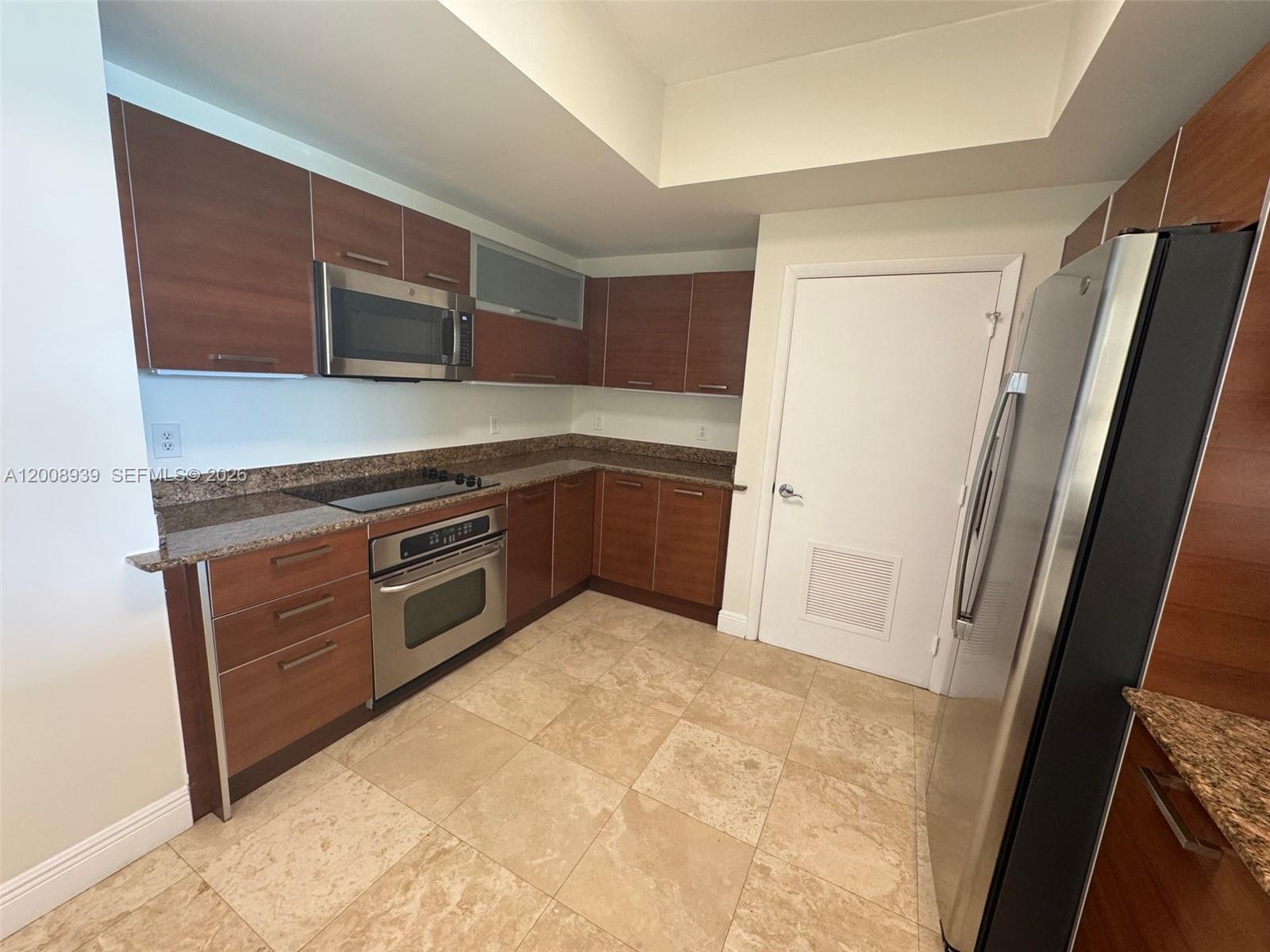 3330 NE 190 ST #1215, Aventura FL 33180