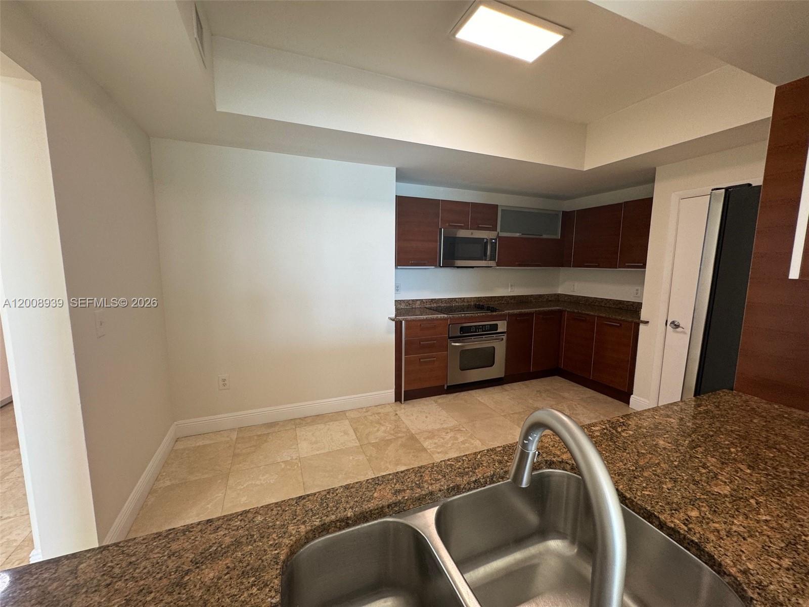 3330 NE 190 ST #1215, Aventura FL 33180