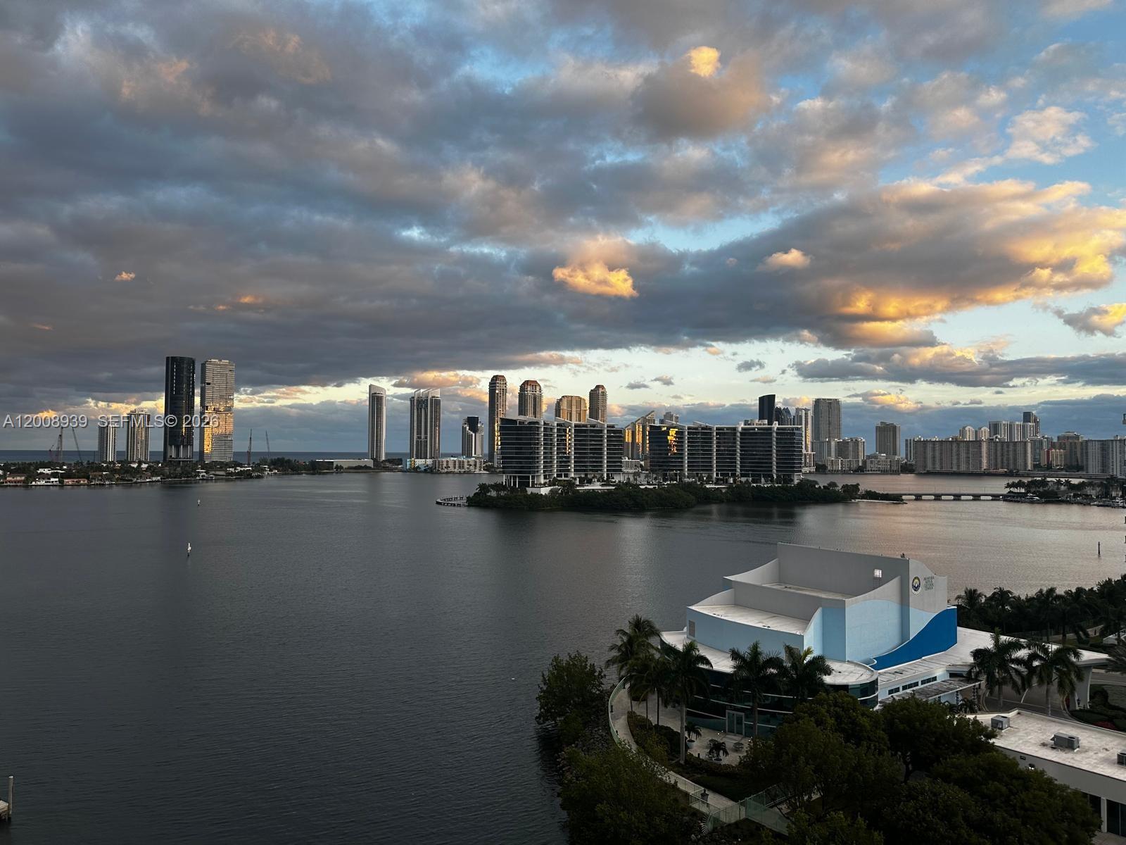 3330 NE 190 ST #1215, Aventura FL 33180