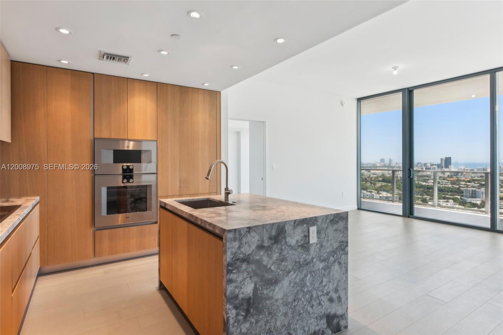 500 Alton Rd. #3004, Miami Beach FL 33139