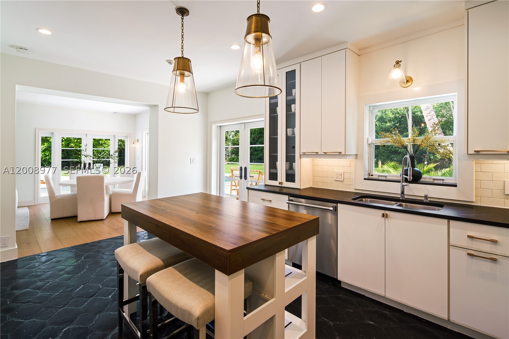 1228 Alhambra Cir, Coral Gables FL 33134