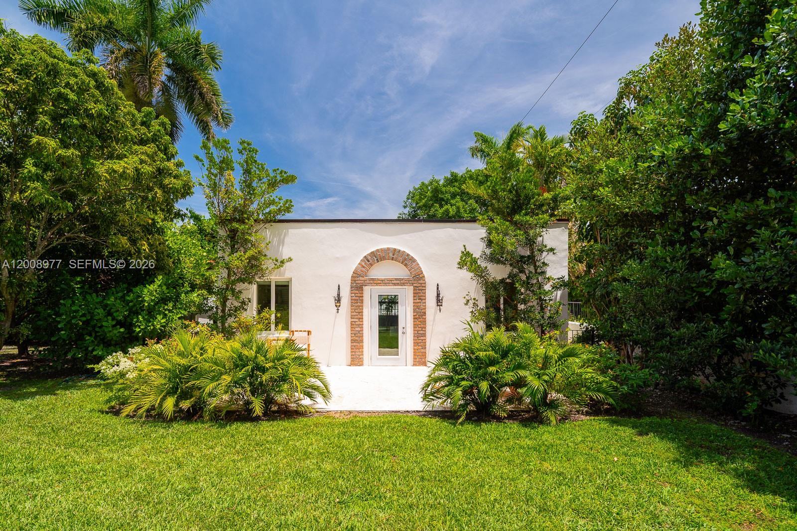 1228 Alhambra Cir, Coral Gables FL 33134