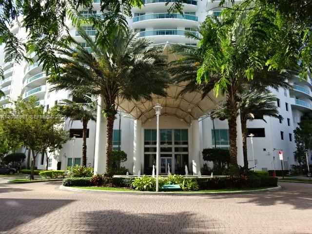 7900 Harbor Island Dr #817, North Bay Village FL 33141