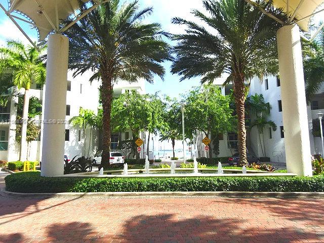 7900 Harbor Island Dr #817, North Bay Village FL 33141