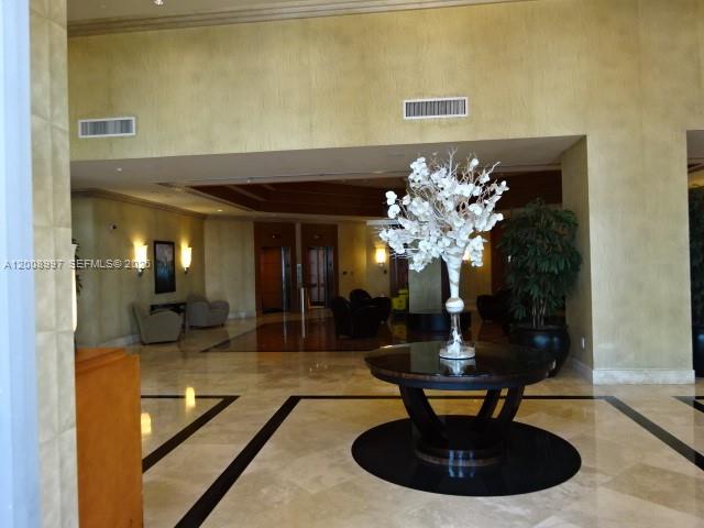 7900 Harbor Island Dr #817, North Bay Village FL 33141