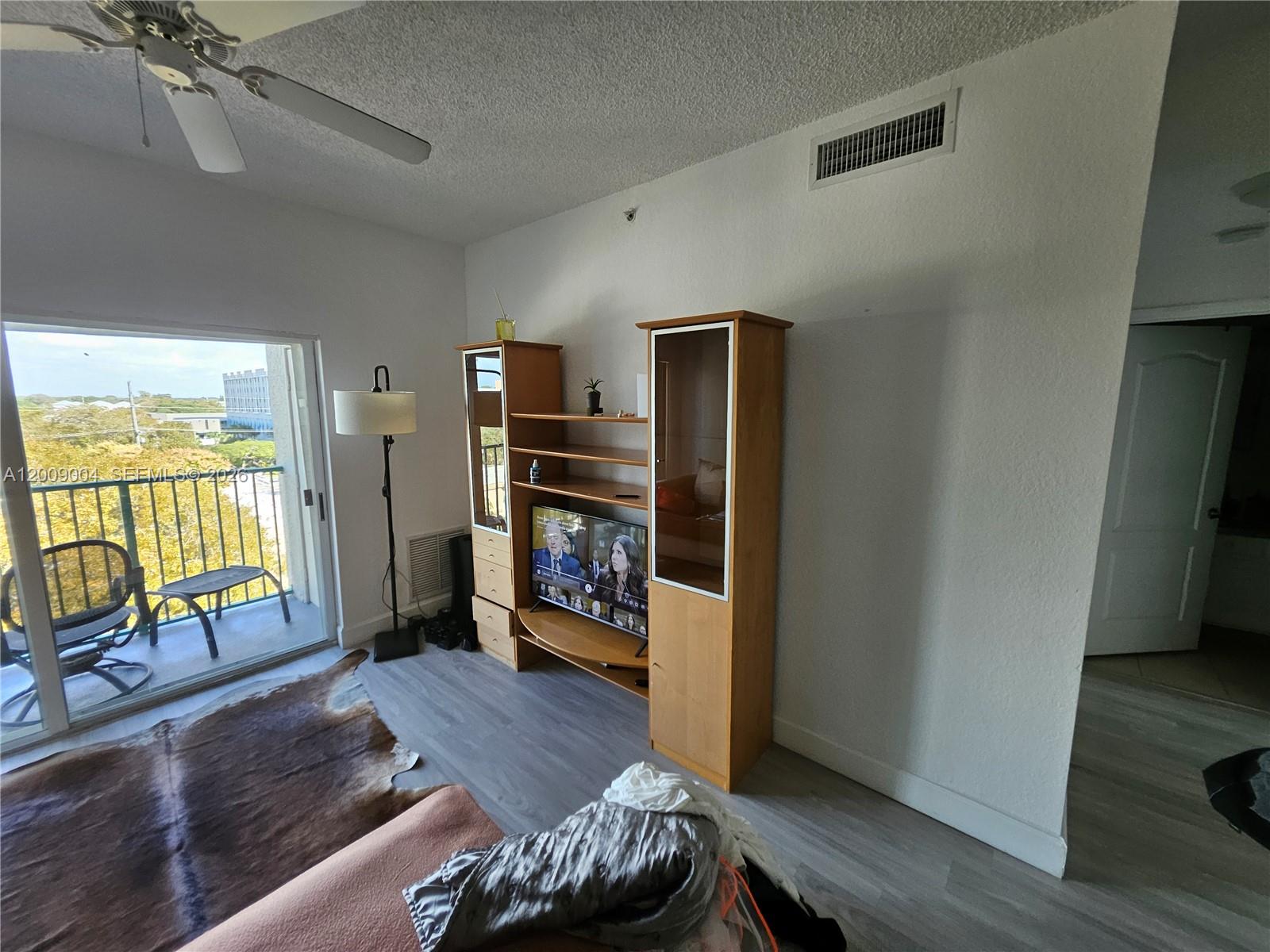 6001 SW 70th St #655, South Miami FL 33143