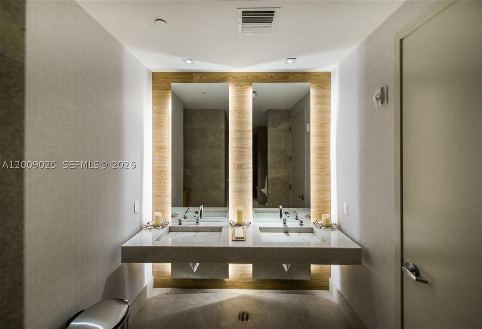 1010 Brickell Ave #2910, Miami FL 33131