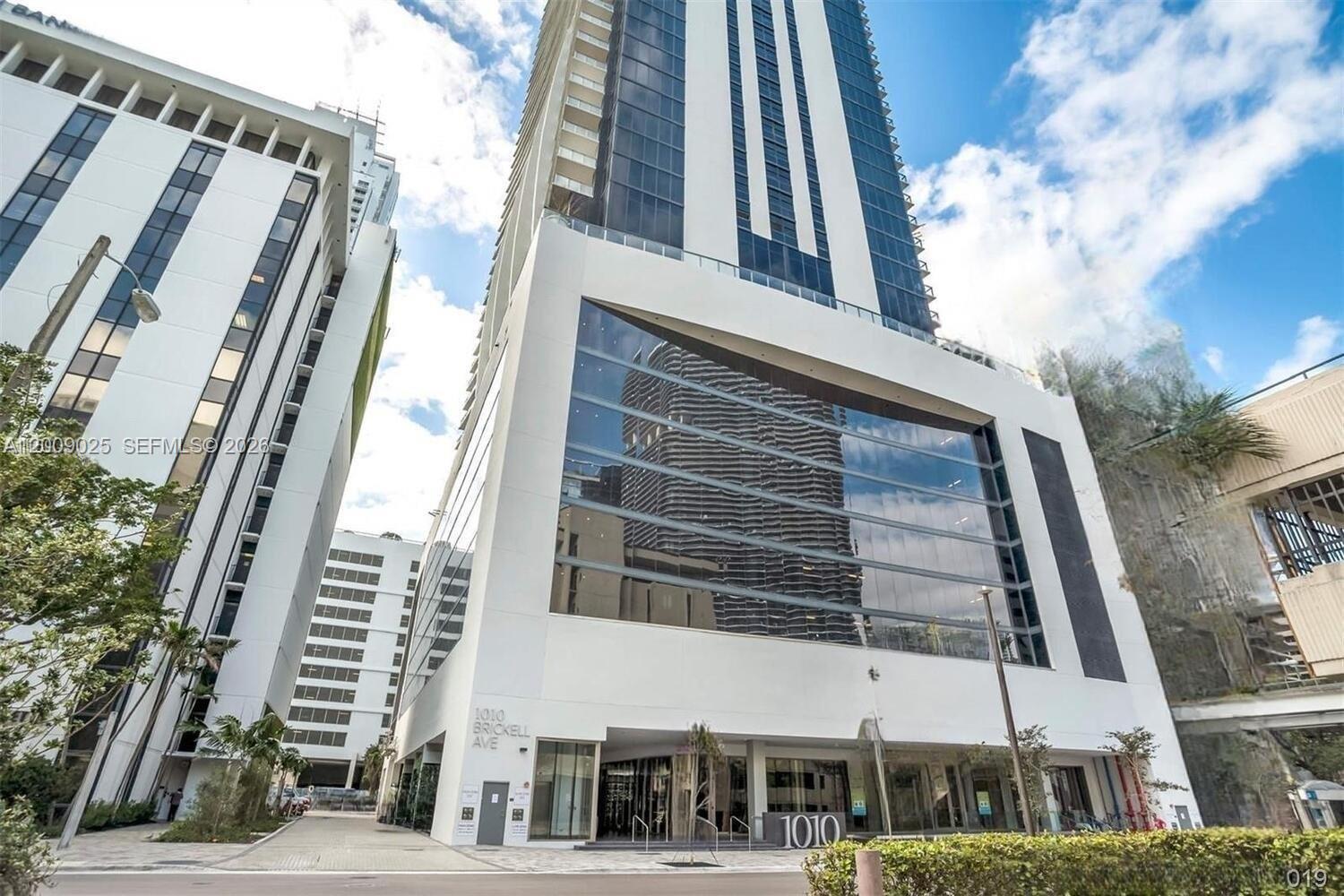 1010 Brickell Ave #2910, Miami FL 33131