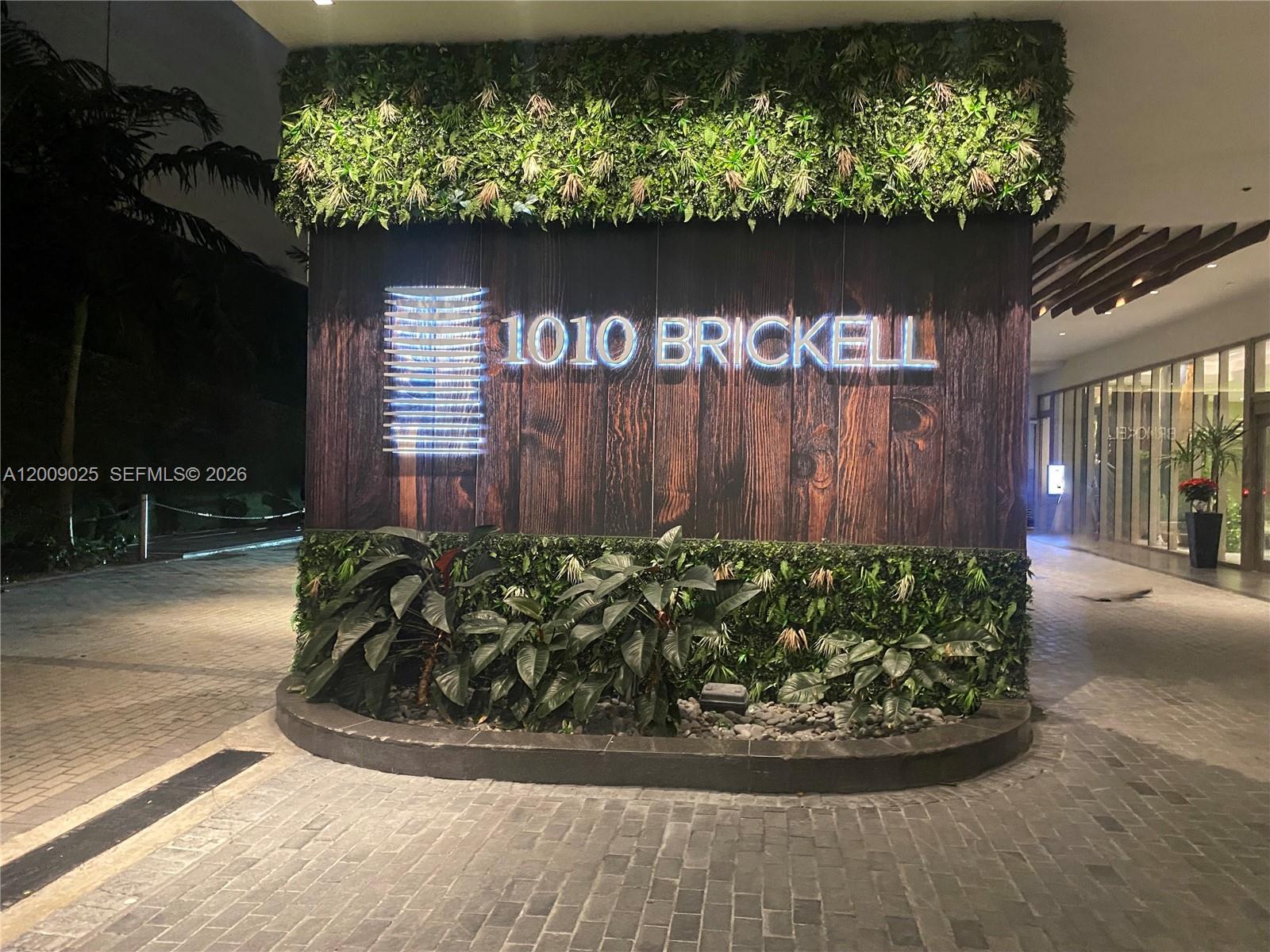1010 Brickell Ave #2910, Miami FL 33131