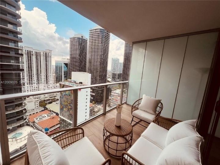 1010 Brickell Ave #2910, Miami FL 33131