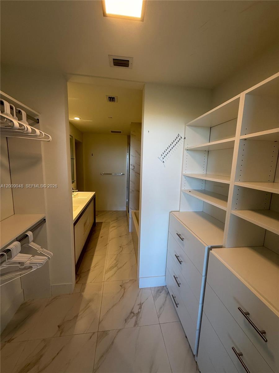 2000 Metropica Way #901, Sunrise FL 33323
