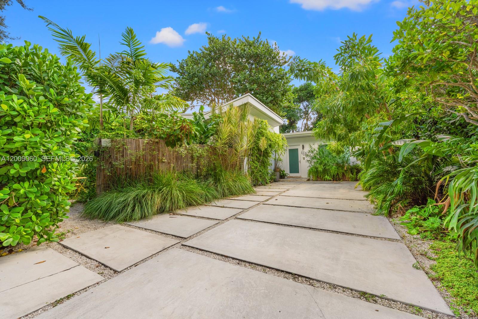 468 NE 90th St #2, El Portal FL 33138