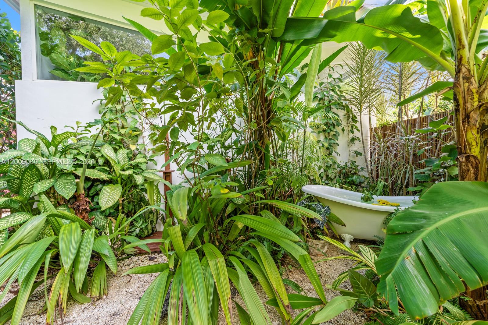 468 NE 90th St #2, El Portal FL 33138