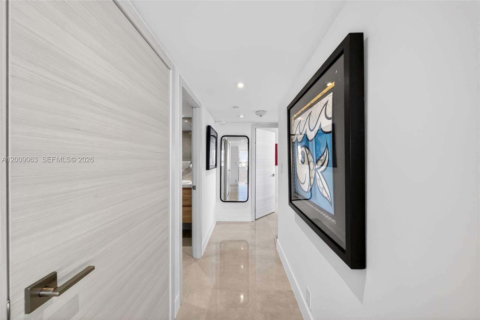 400 S Pointe Dr #2009, Miami Beach FL 33139