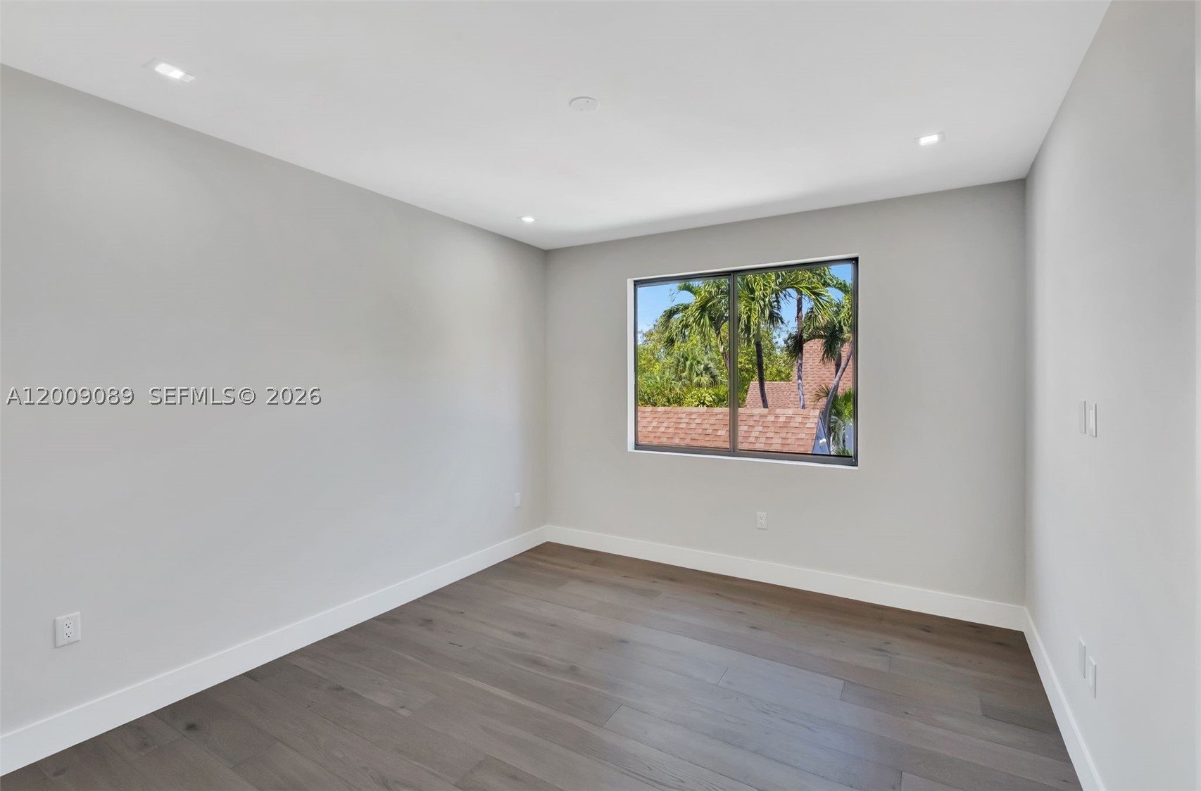 1223 SW 12th Ct #1223, Miami FL 33135