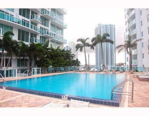 31 SE 5th St #2807, Miami FL 33131