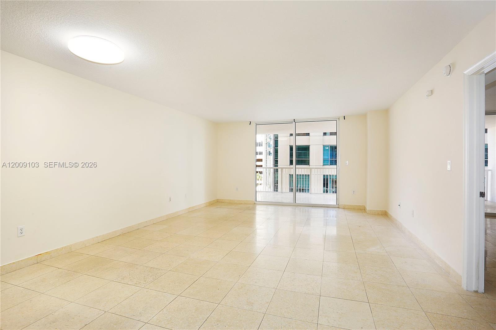 1200 Brickell Bay Dr #1614, Miami FL 33131