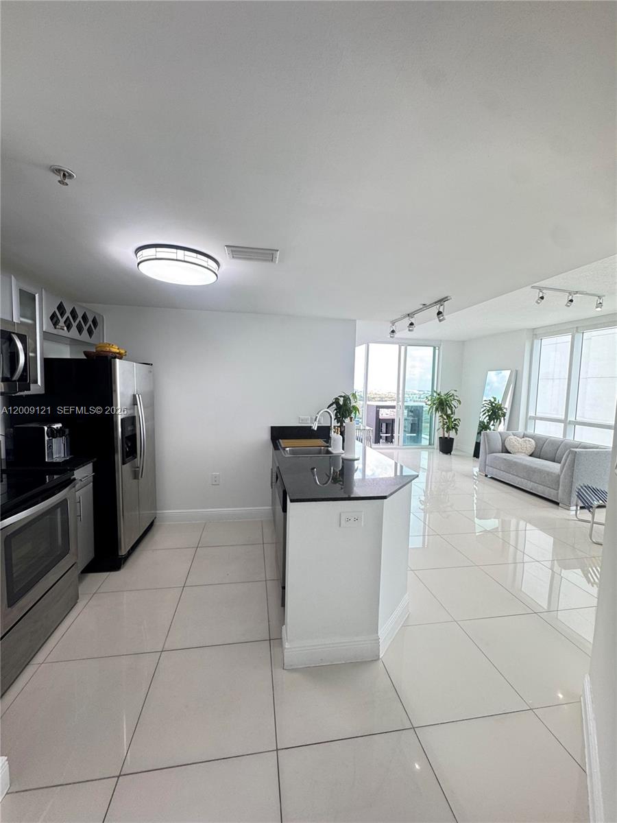 1871 NW S River Dr #2005, Miami FL 33125