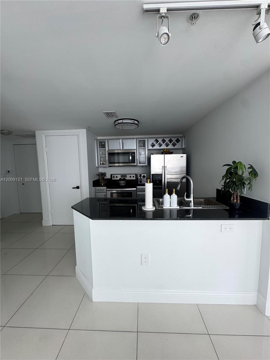 1871 NW S River Dr #2005, Miami FL 33125