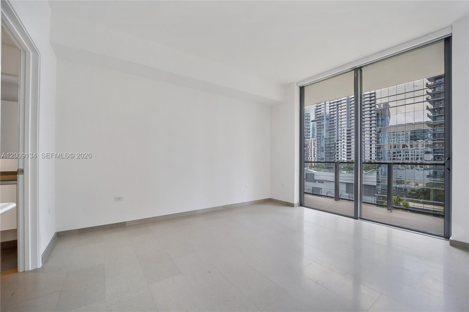 88 SW 7th St #1009, Miami FL 33130