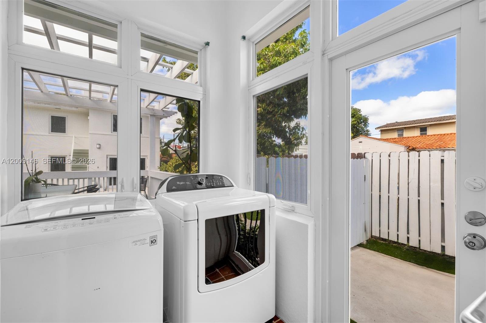 4340 Pine Tree Dr, Miami Beach FL 33140