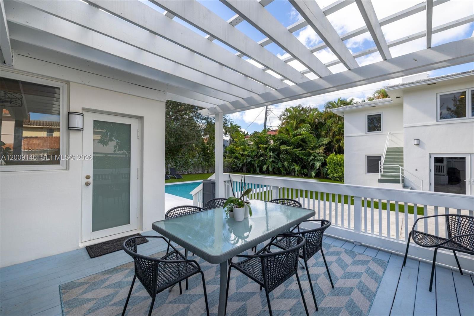 4340 Pine Tree Dr, Miami Beach FL 33140