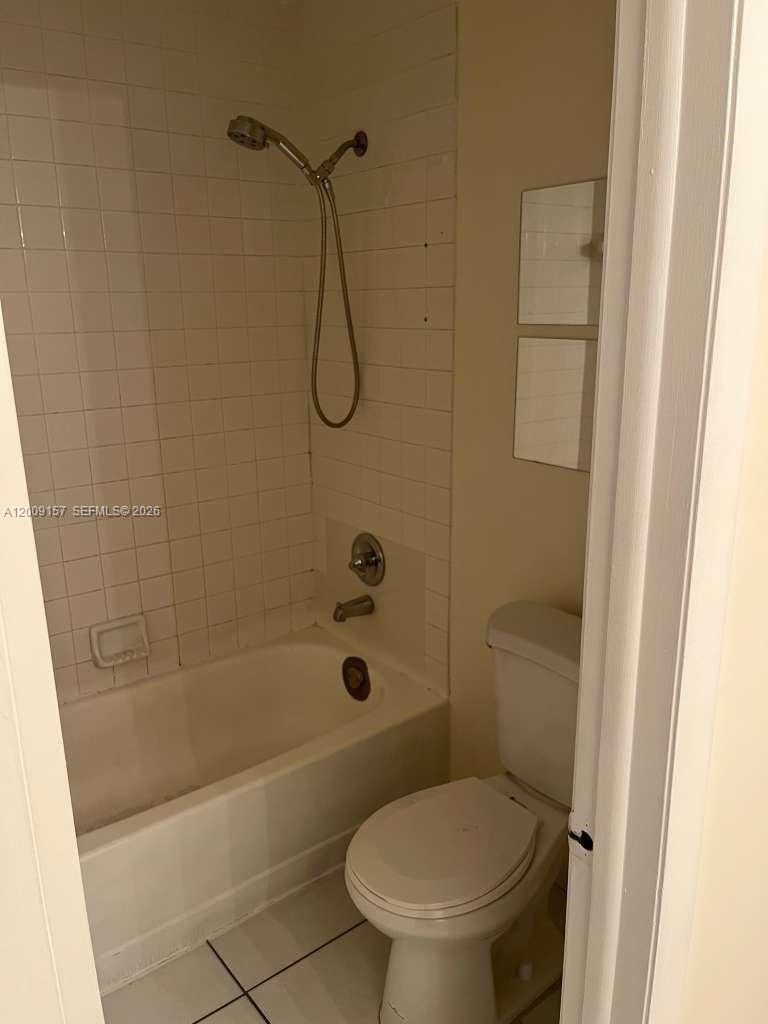 9712 Hammocks Blvd #202-30, Miami FL 33196