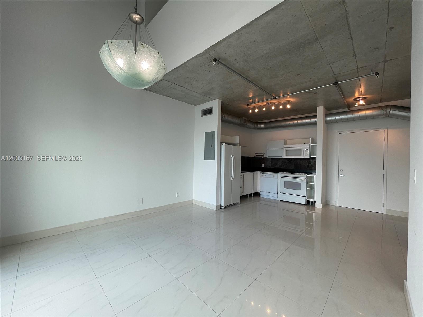 690 SW 1st Ct #3115, Miami FL 33130