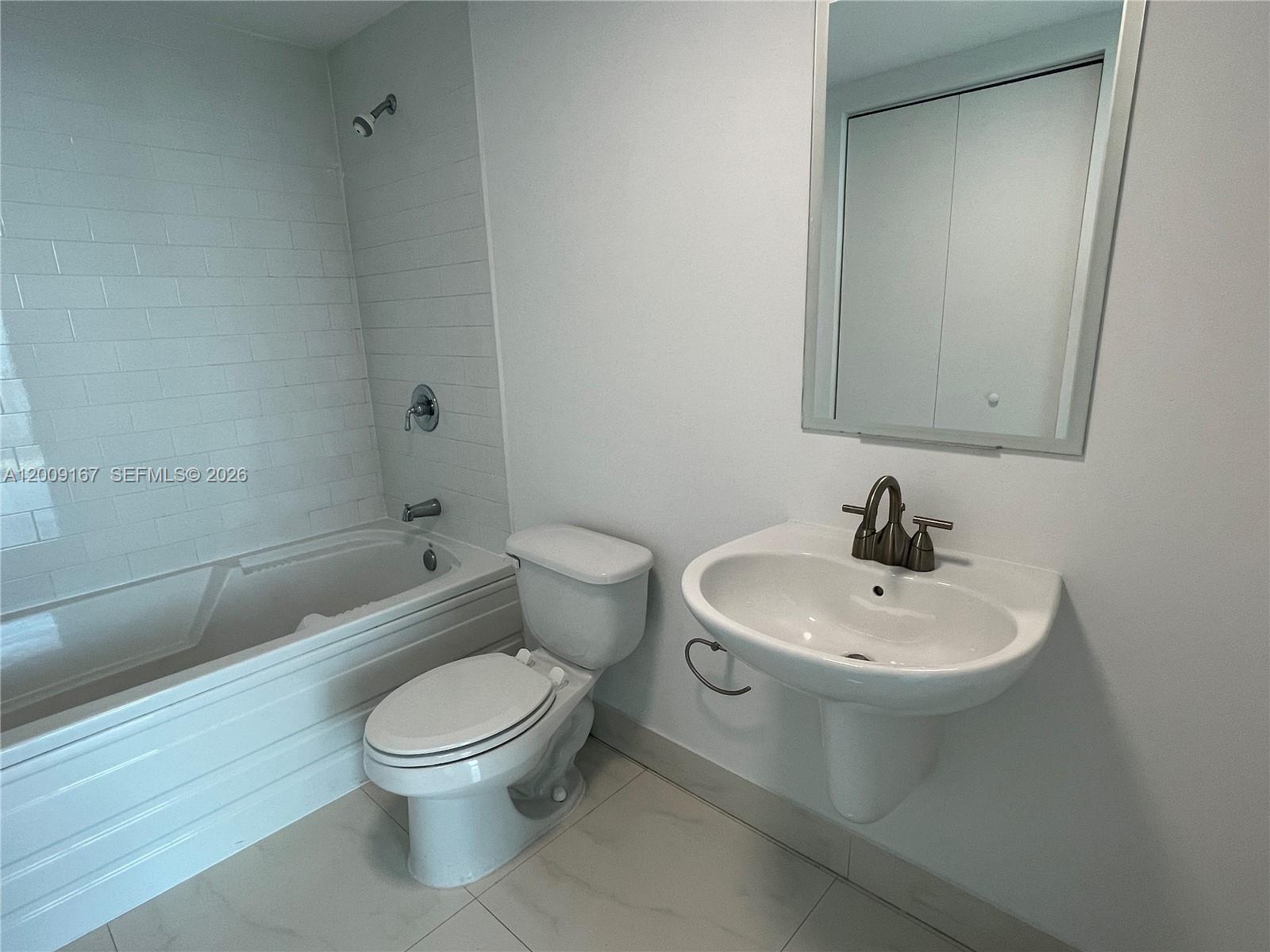 690 SW 1st Ct #3115, Miami FL 33130