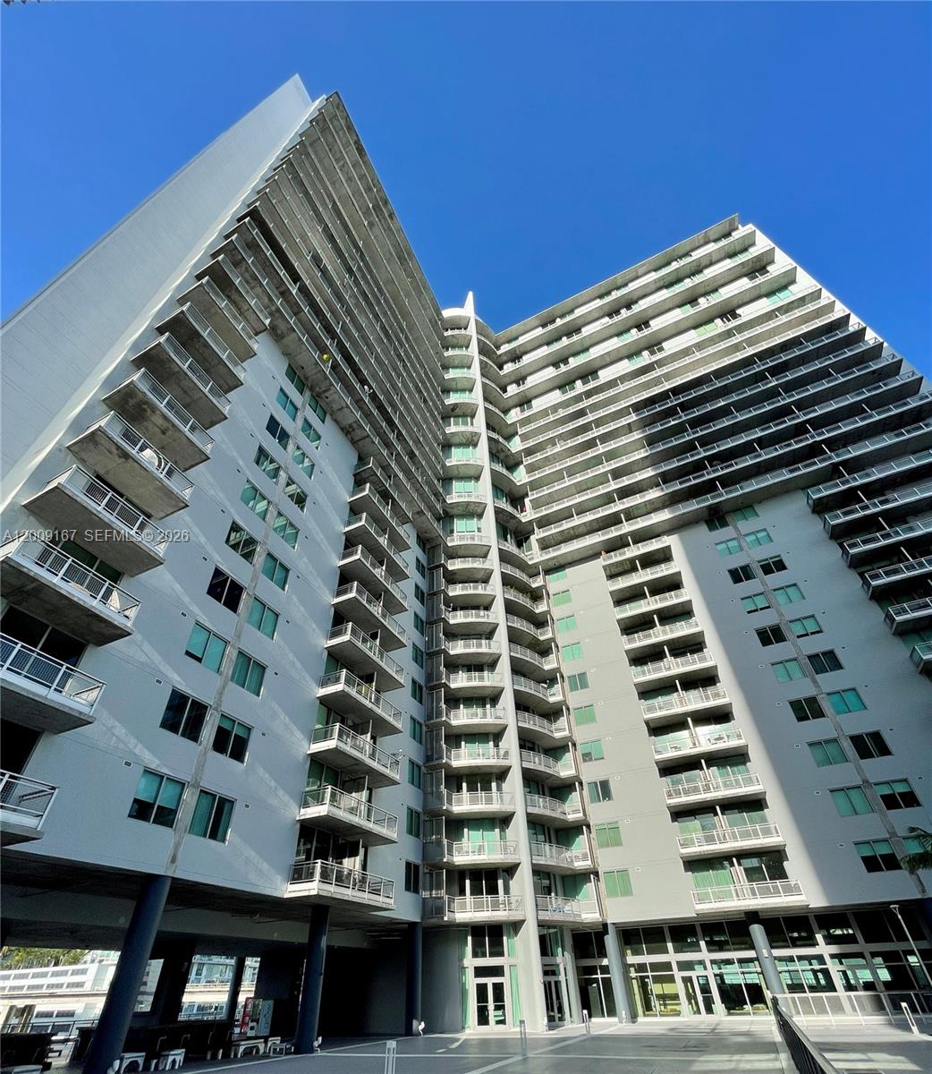 690 SW 1st Ct #3115, Miami FL 33130
