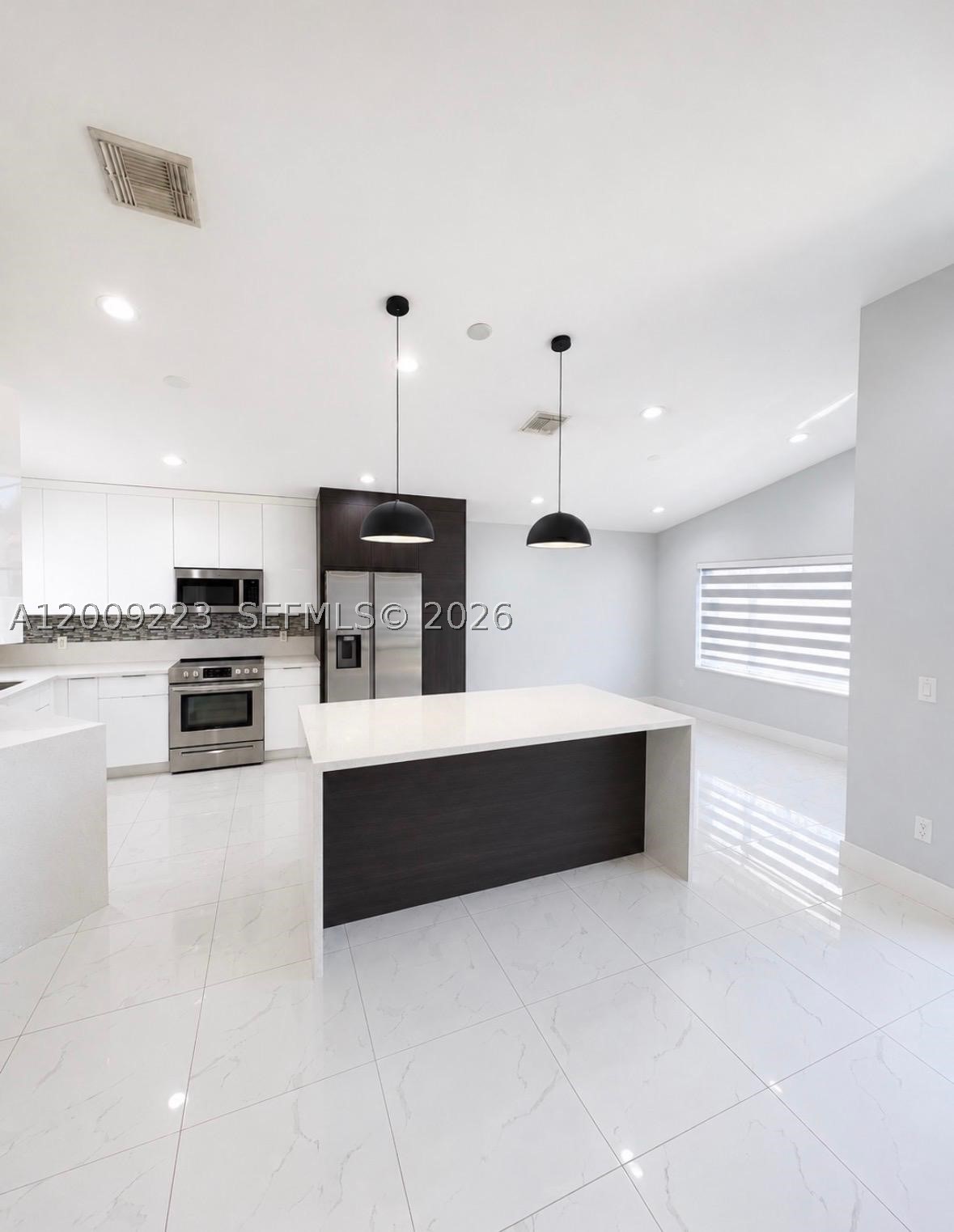 1970 NW 178th Ter, Pembroke Pines FL 33029