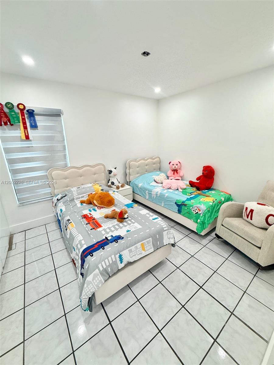 11216 SW 166th Ter, Miami FL 33157