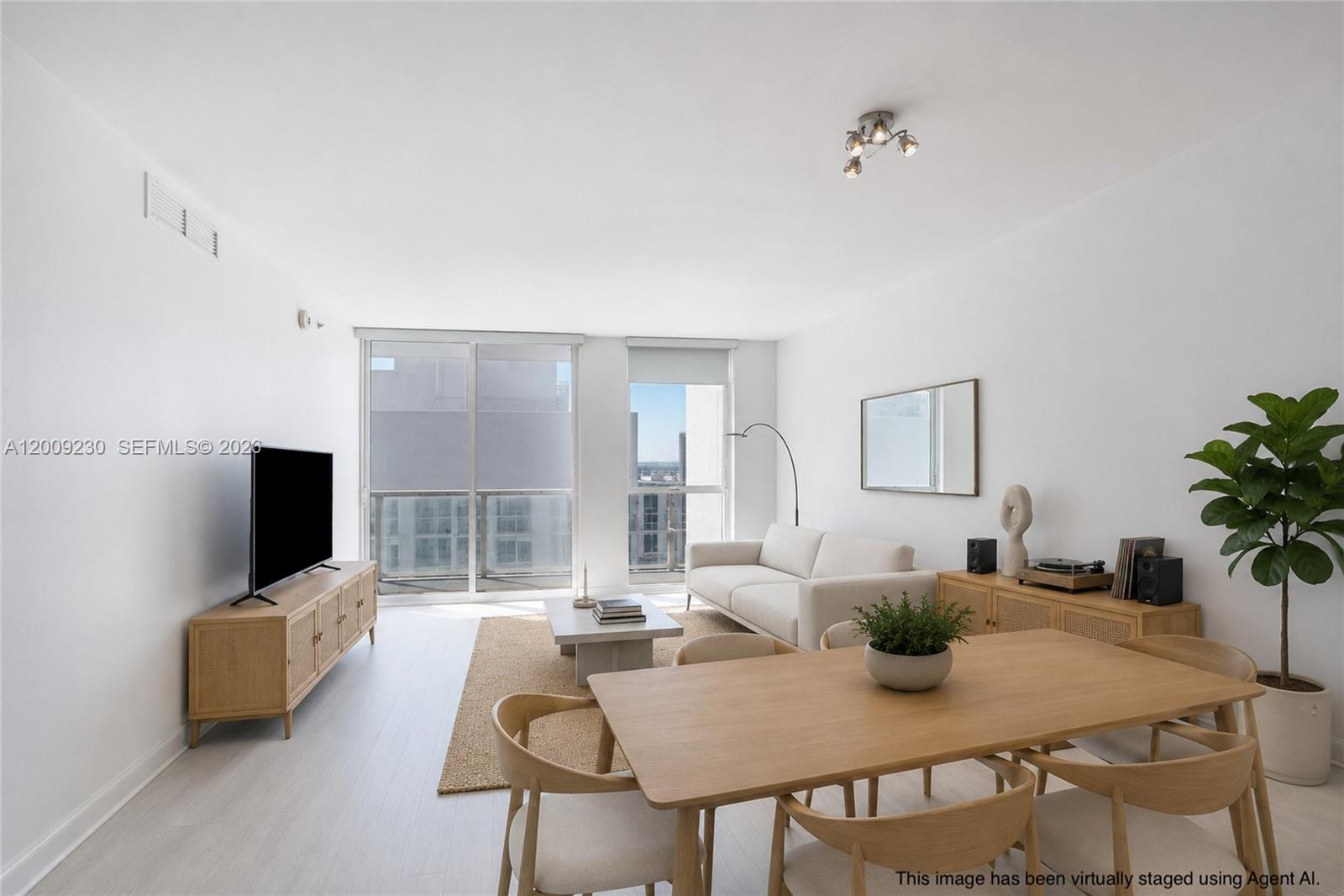 253 NE 2nd St #3104, Miami FL 33132