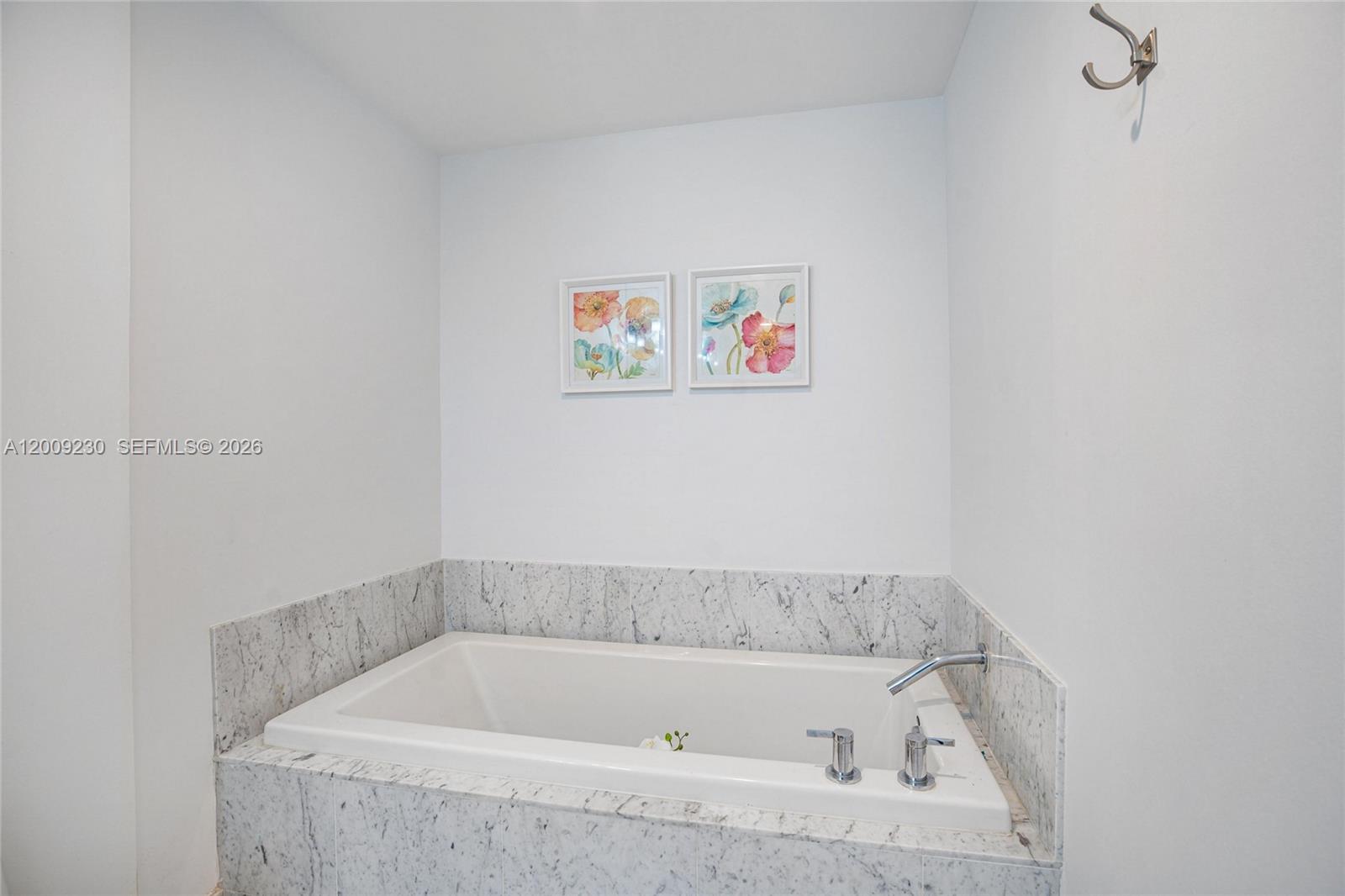 253 NE 2nd St #3104, Miami FL 33132