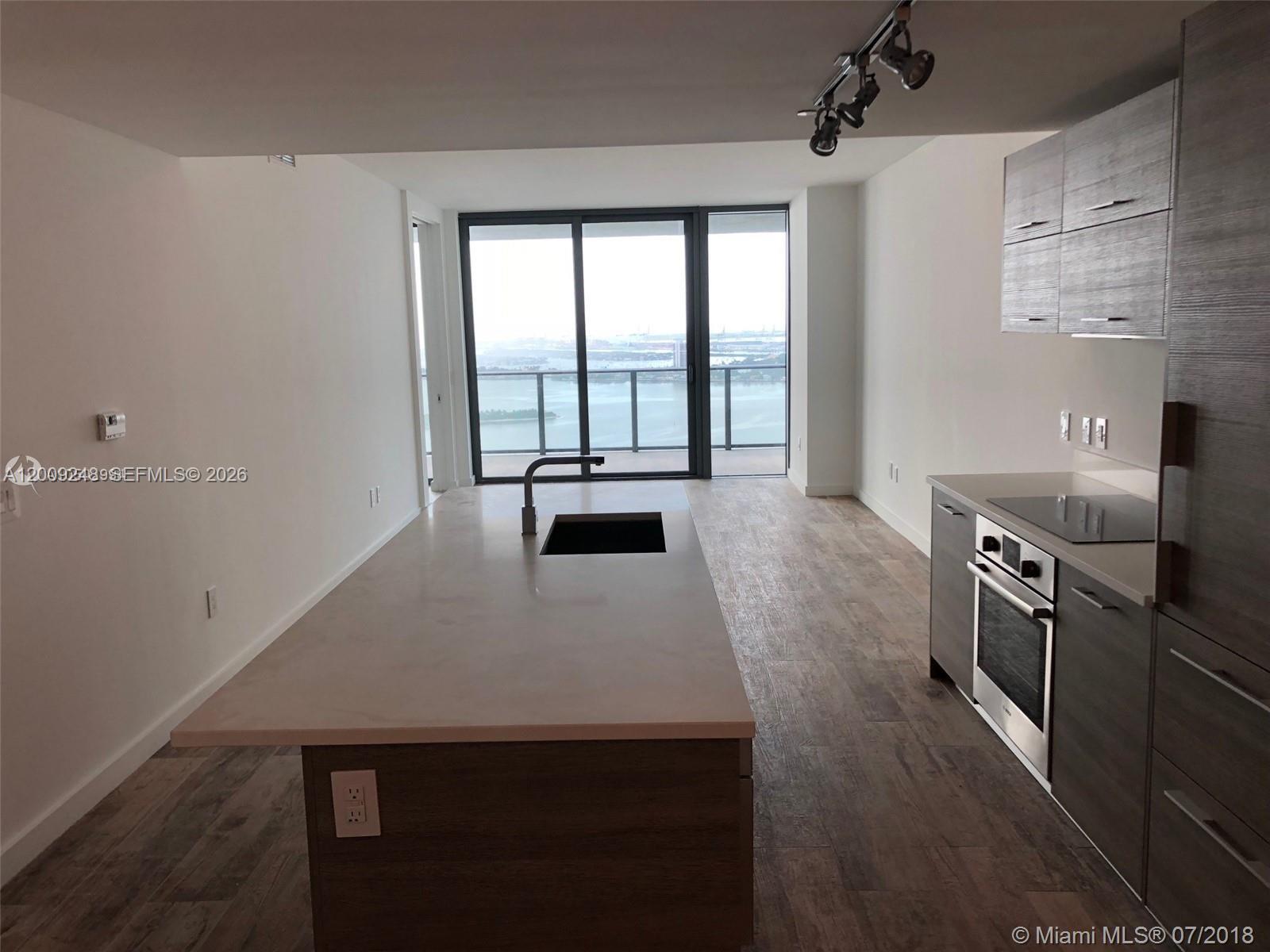 650 NE 32nd St #4005, Miami FL 33137