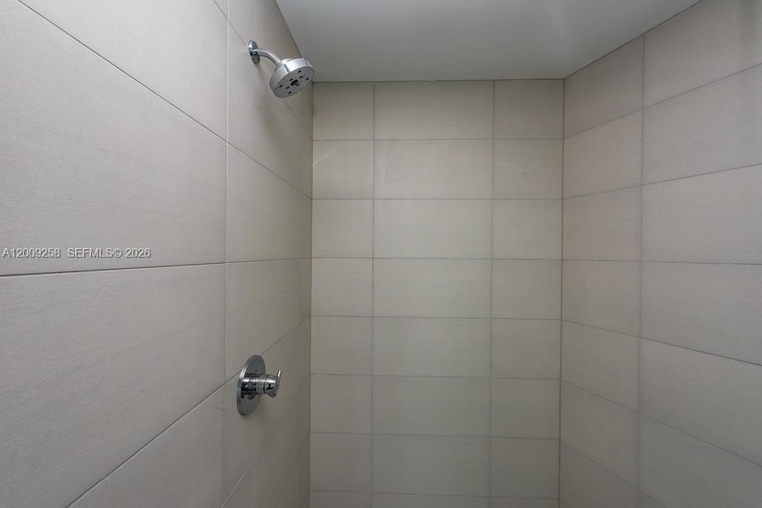 2900 NE 7 AVE #2607, Miami FL 33137