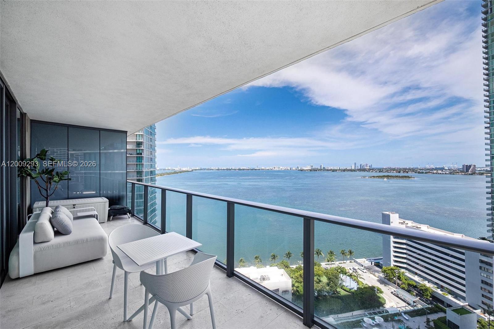 650 NE 32nd St #2101, Miami FL 33137