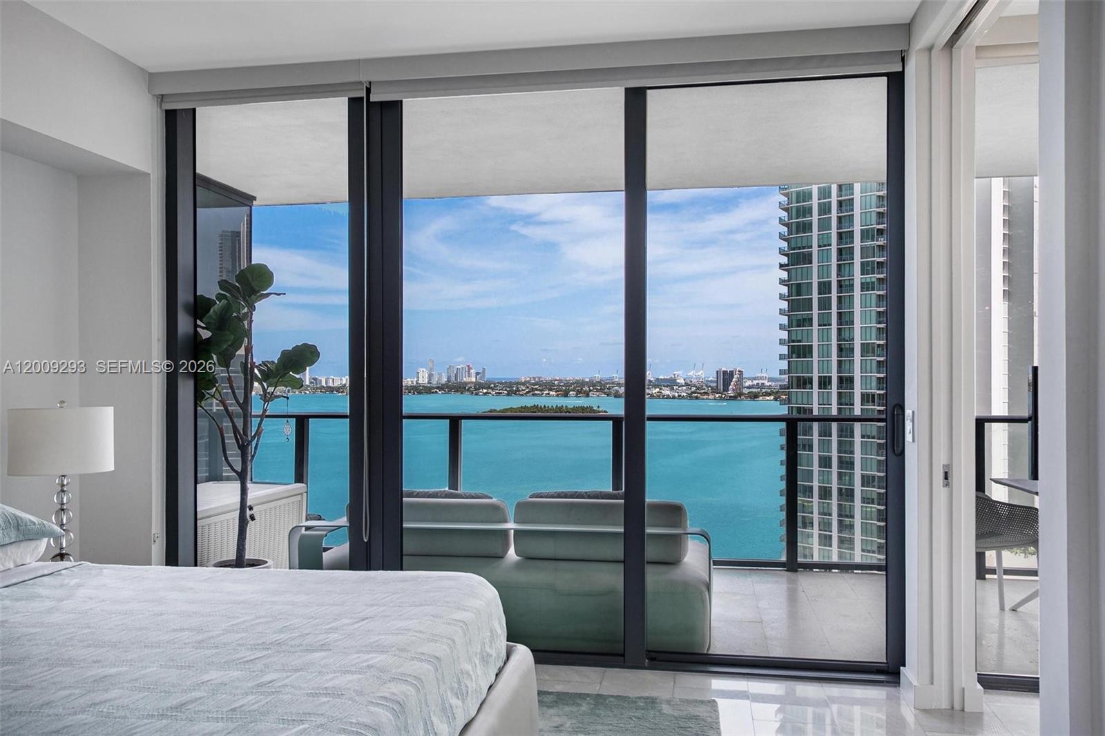 650 NE 32nd St #2101, Miami FL 33137