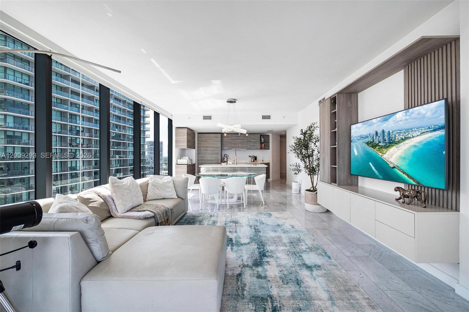 650 NE 32nd St #2101, Miami FL 33137