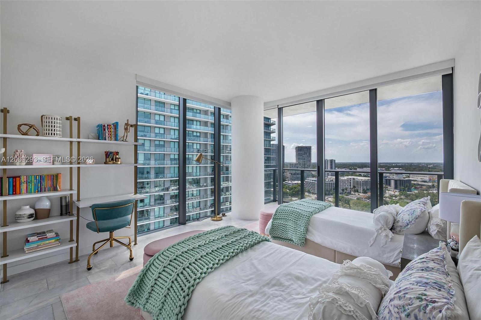 650 NE 32nd St #2101, Miami FL 33137