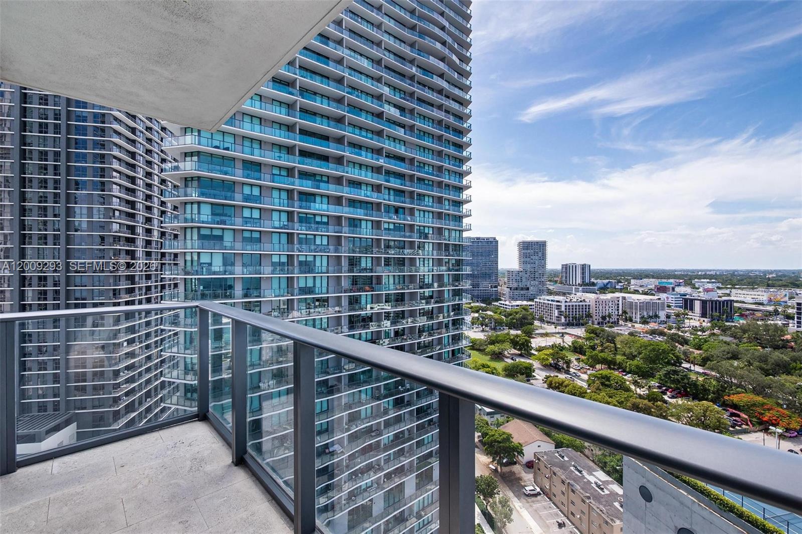 650 NE 32nd St #2101, Miami FL 33137