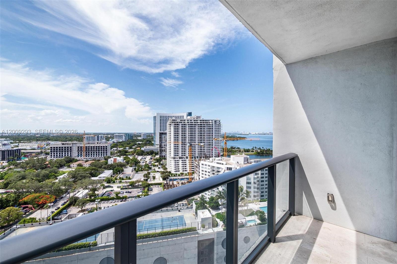 650 NE 32nd St #2101, Miami FL 33137