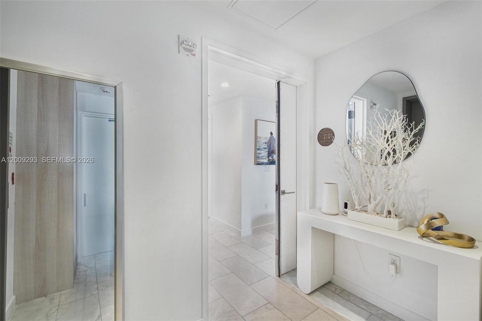 650 NE 32nd St #2101, Miami FL 33137
