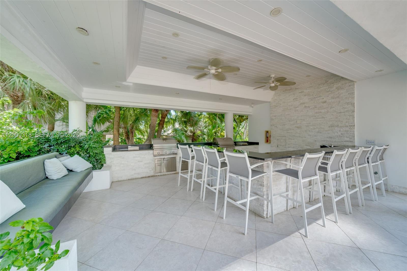 780 NE 69th St #N808, Miami FL 33138