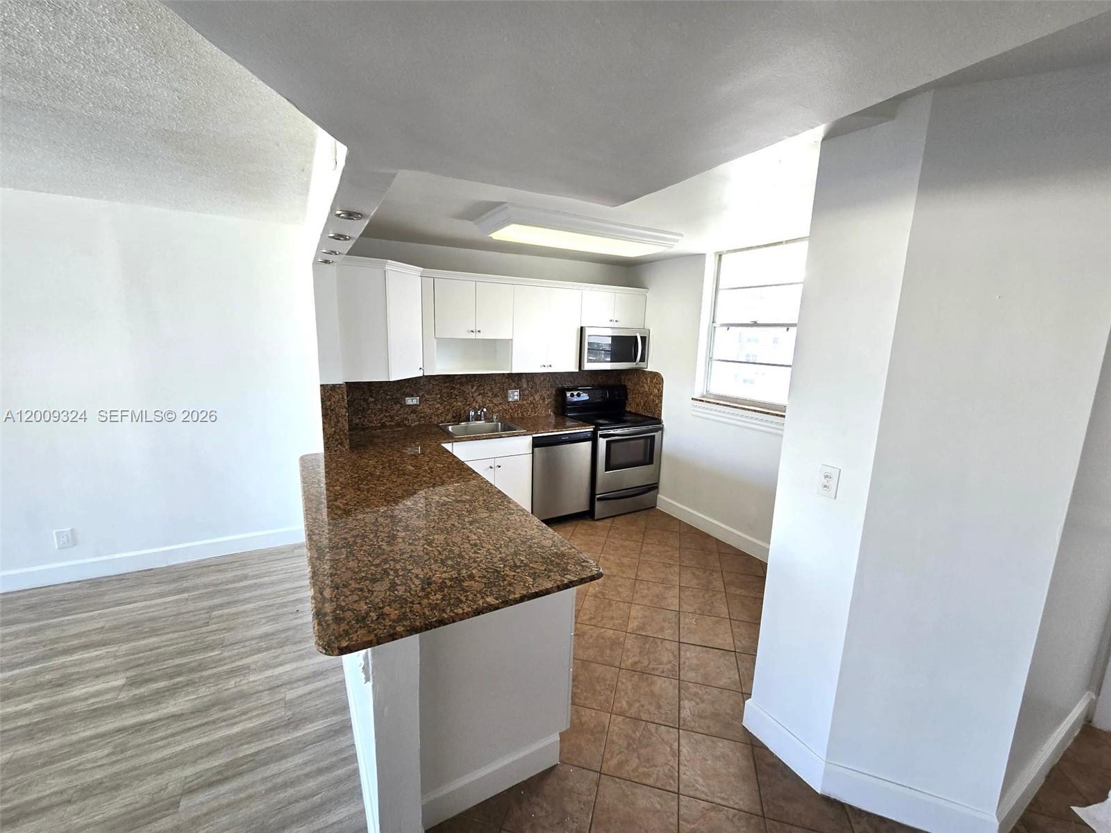 3703 NE 166th St #609, North Miami Beach FL 33160