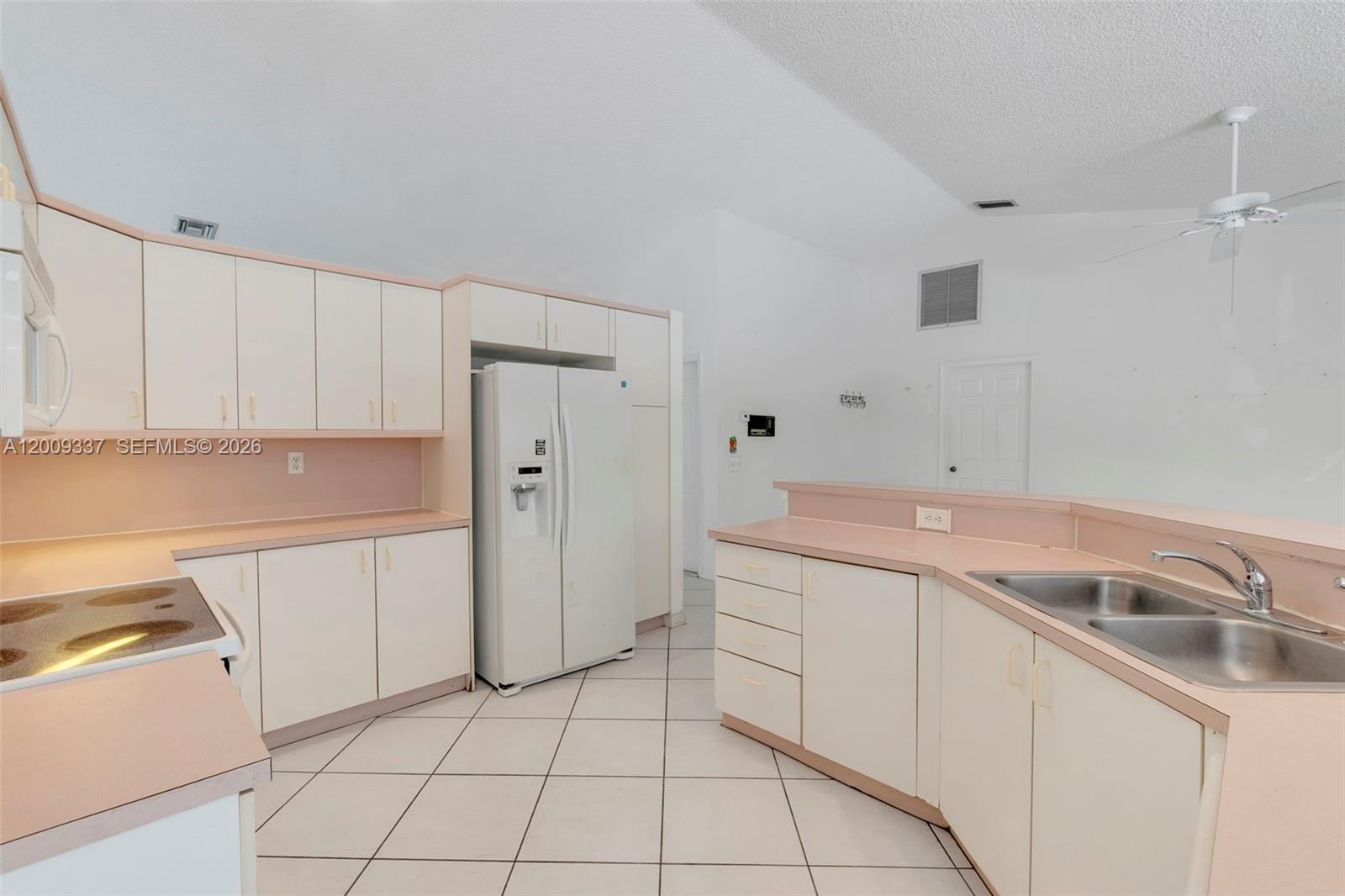 23288 Boca Chica Cir, Boca Raton FL 33433