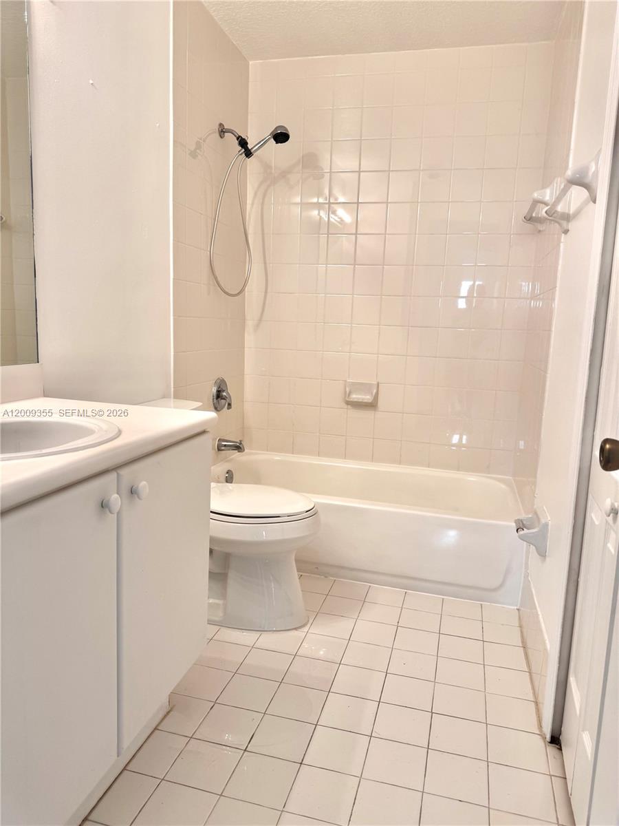 4435 SW 160th Ave #214, Miramar FL 33027