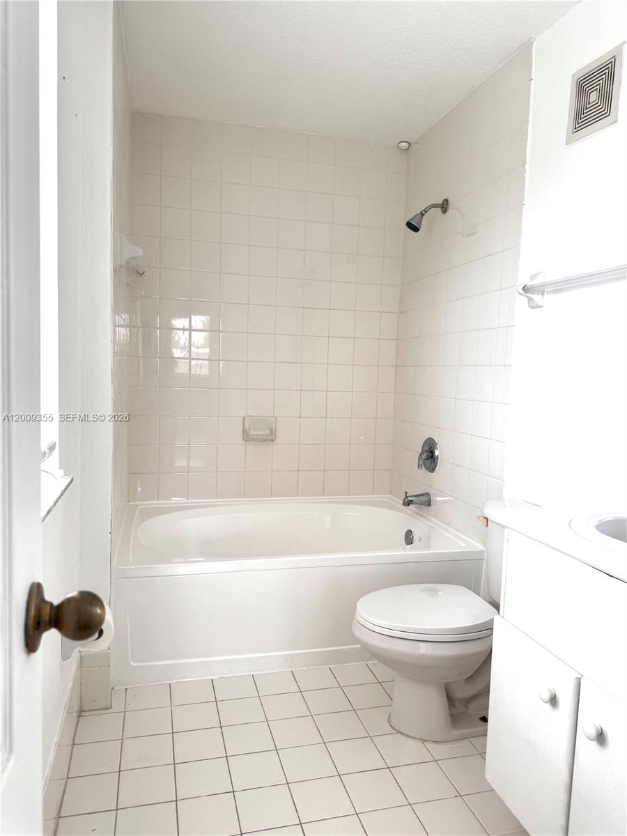 4435 SW 160th Ave #214, Miramar FL 33027