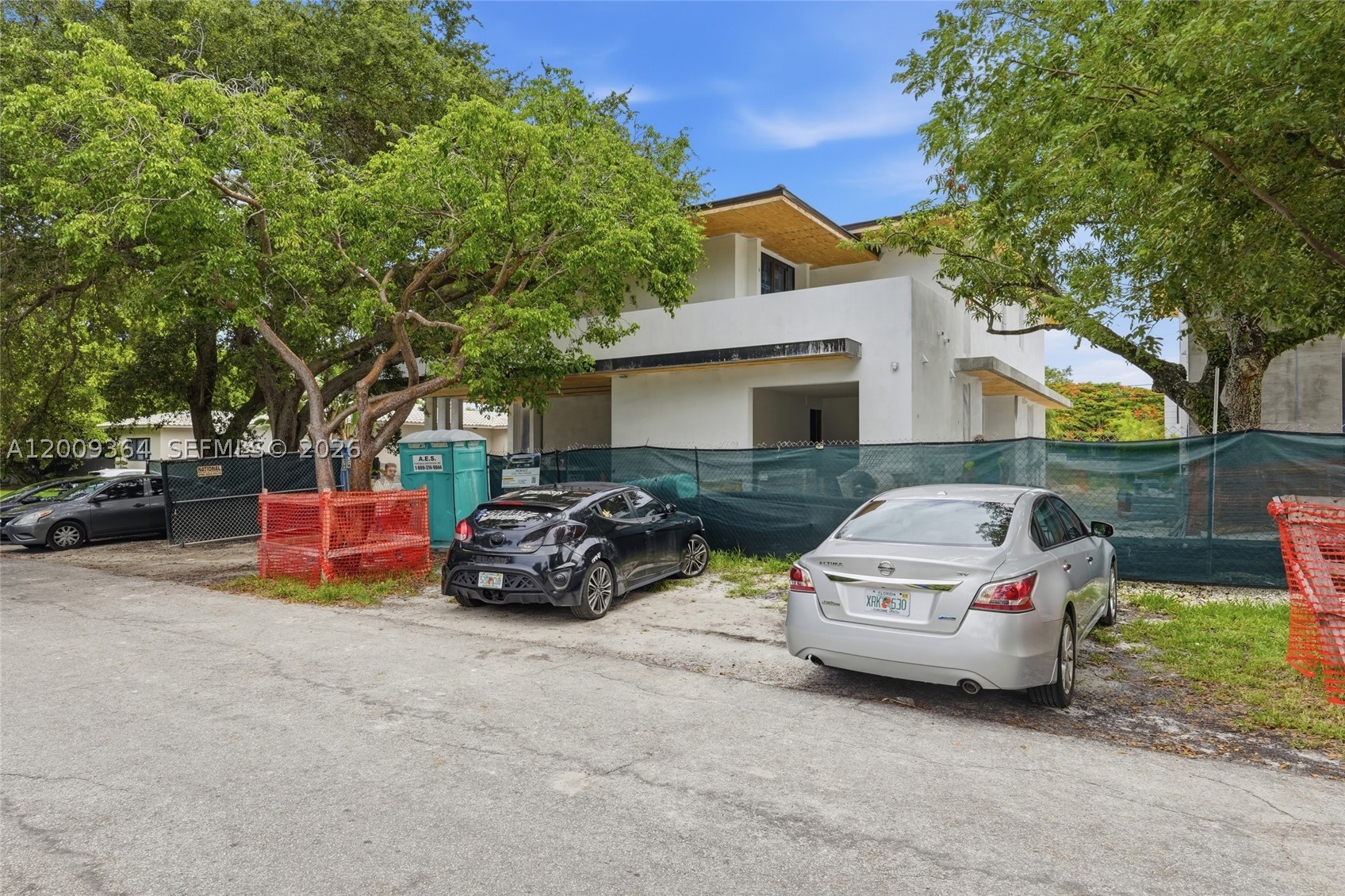 520 NE 53rd St, Miami FL 33137